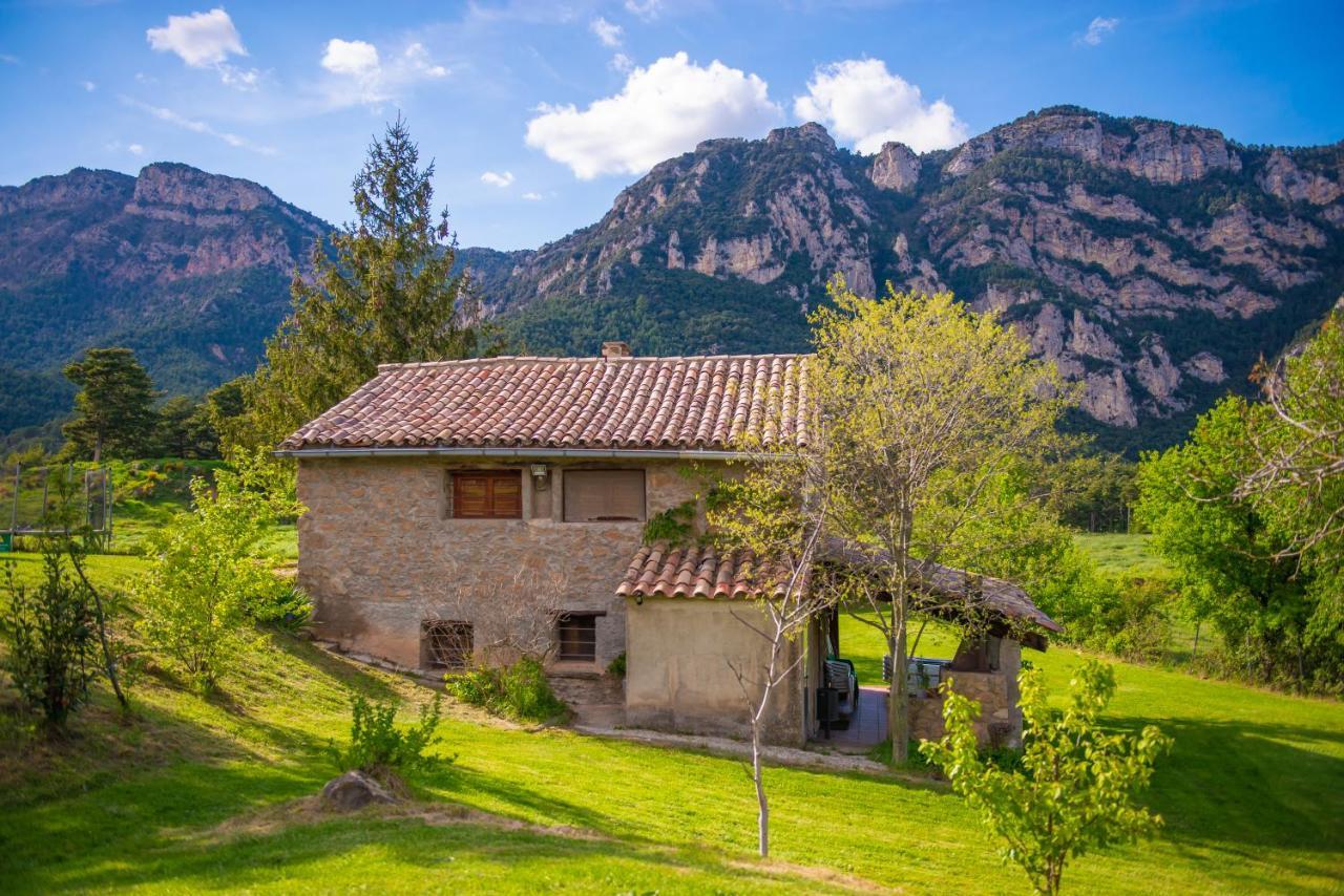 Complex Rural Can Caubet Berga Exterior foto
