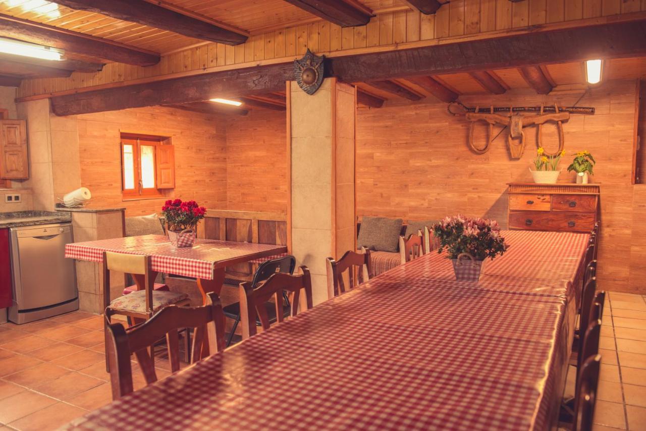 Complex Rural Can Caubet Berga Exterior foto